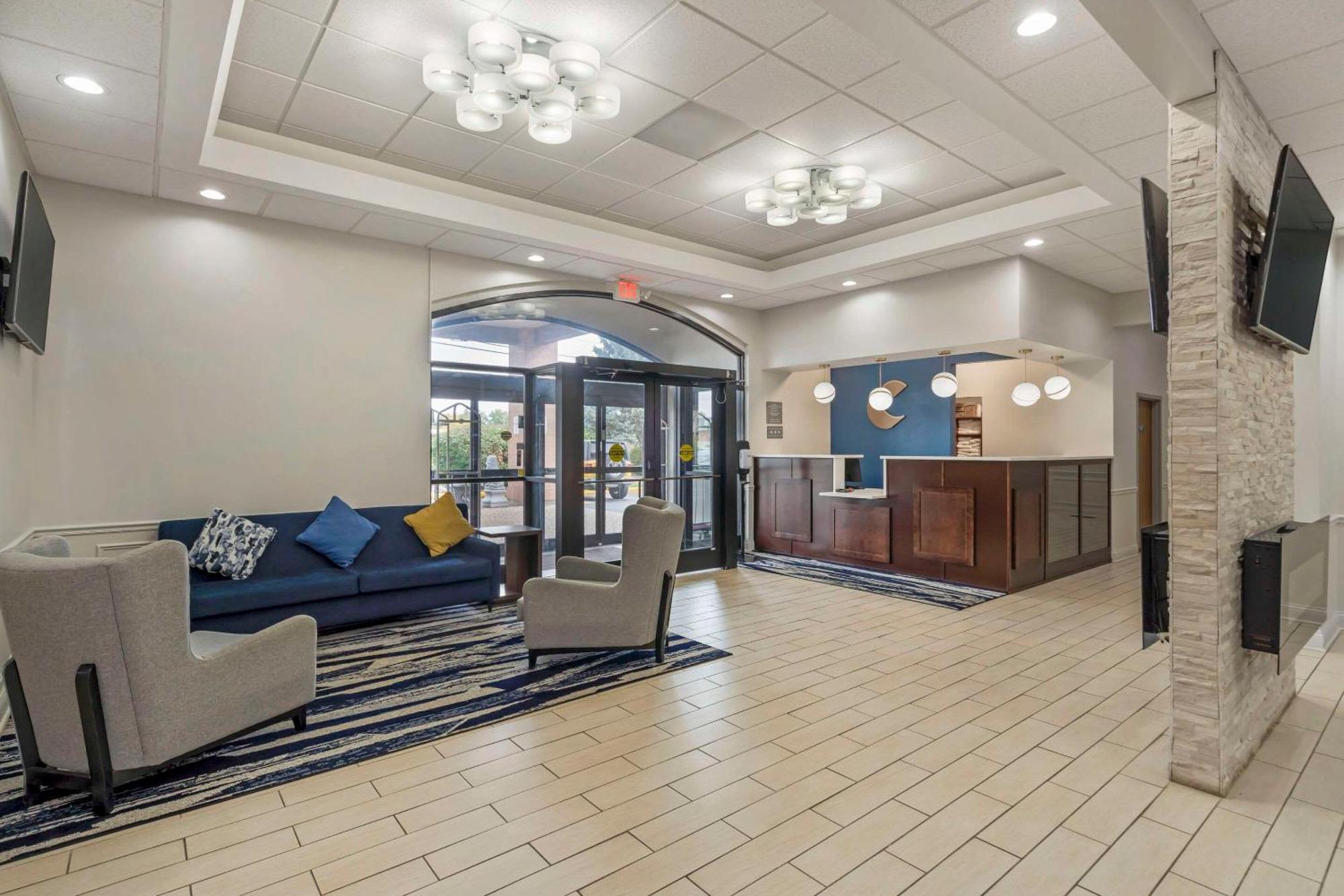Comfort Inn & Suites Mundelein-Vernon Hills Exterior foto