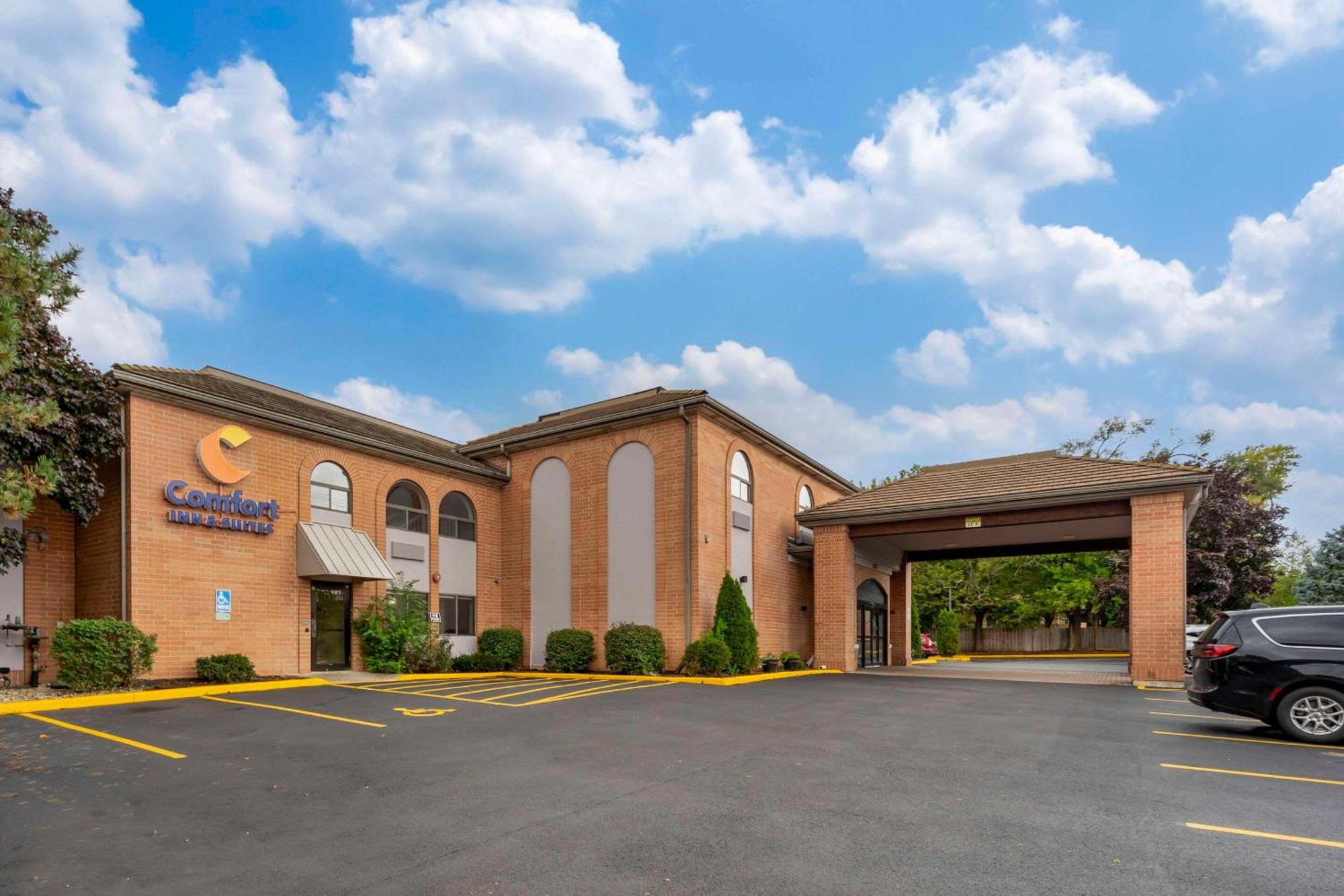 Comfort Inn & Suites Mundelein-Vernon Hills Exterior foto